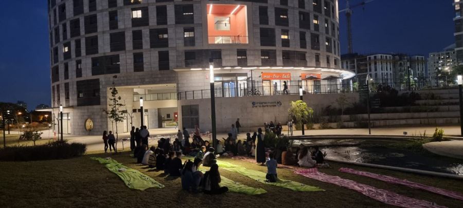 كتلة القلم تفتتح مصلى السكن الطلابي في جامعة بار إيلان وتنظم إفطارًا جماعيًا للطلاب